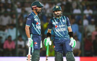 Pakistan to an incredible 10-wicket win against England